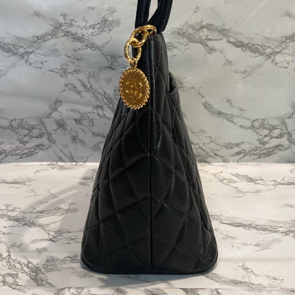 Chanel Black Quilted Caviar leather Medallion Tote - Picture 3 of 9